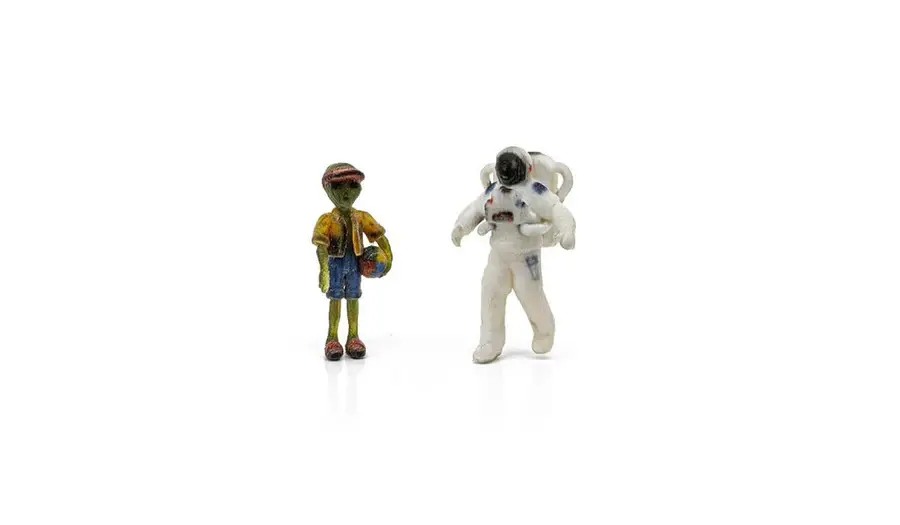 2861 O Cosmic Travelers Find Me Figures - 2 Pack