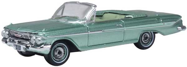 87CI61007 Chevrolet Impala Convertible 1961 - Arbor Green