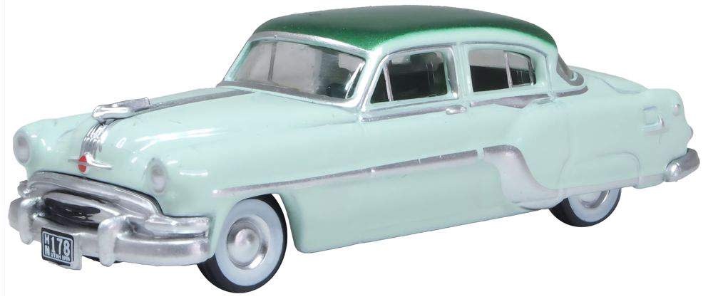 87PC54005 Pontiac Chieftain 4-Door Sedan 1954 - Shannon Green / Brookmere Green
