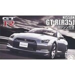 Fujimi 4749 1/24 Nissan GT-R R35 Sports Car w Engine