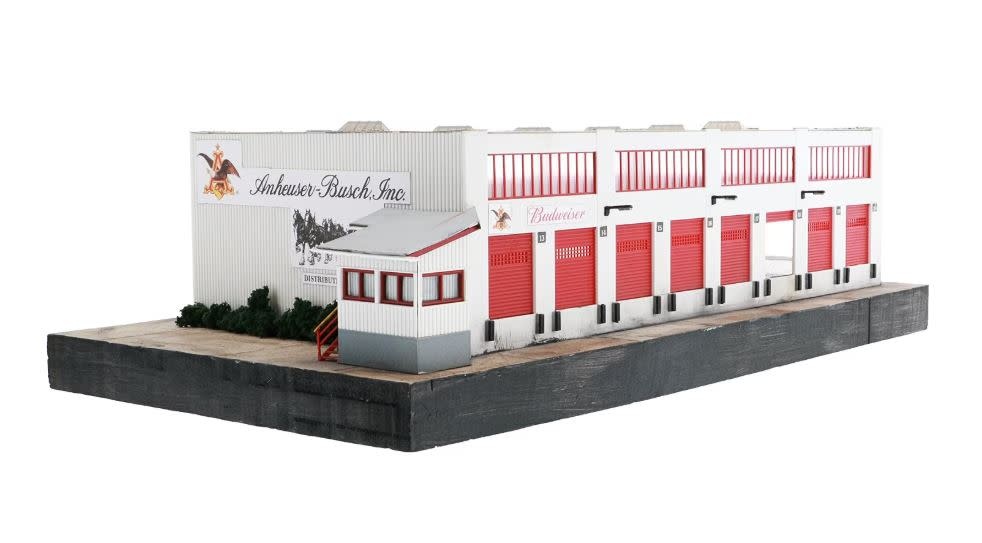 2167090 HO Anheuser Busch Distribution Center Kit