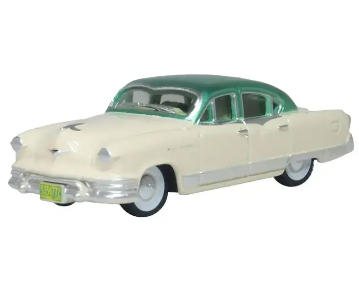 87KM53001 Kaiser Manhattan 1953 - Stardust Ivory / Jade Green