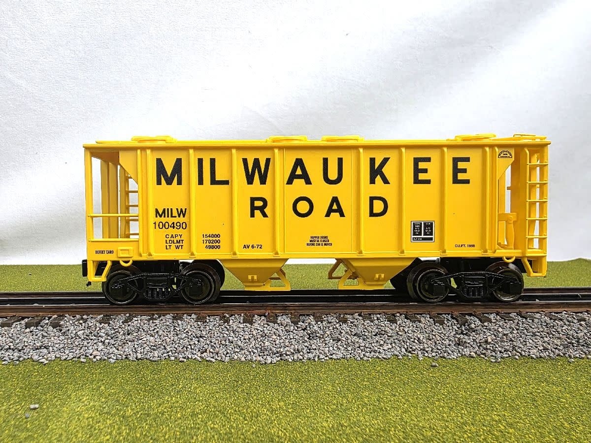 86316 O 2 Bay Covered Hopper Milwaukee Rd