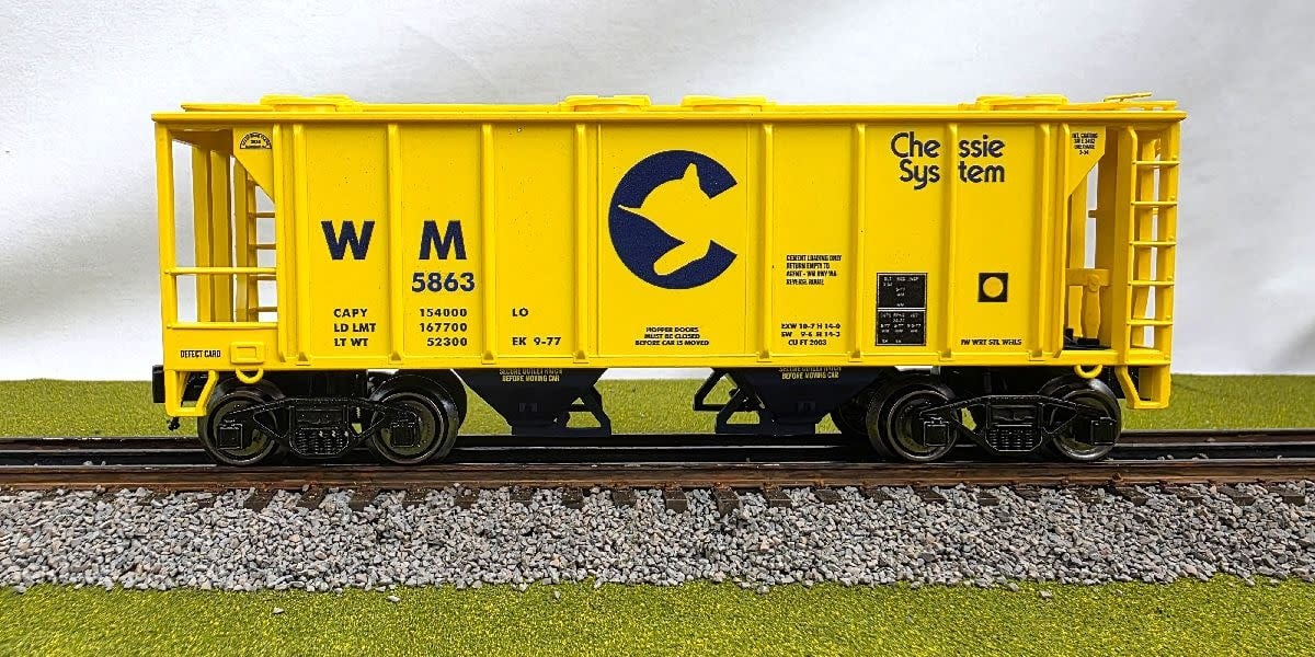 863043 O Covered Hopper Chessie WM