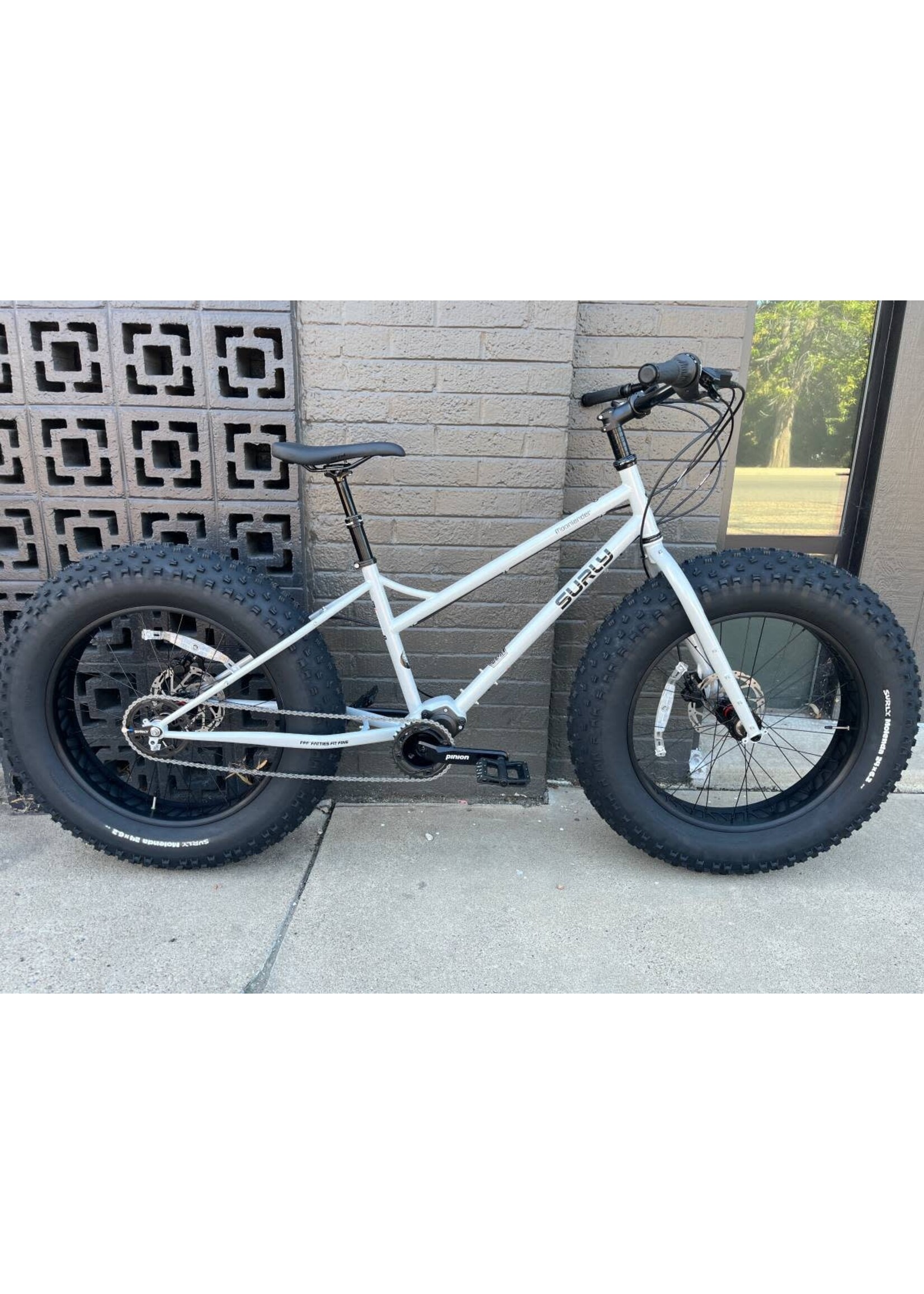 Surly Surly Moonlander Fat Tire Bike - 24", Steel, Lunar Dust Gray, Medium
