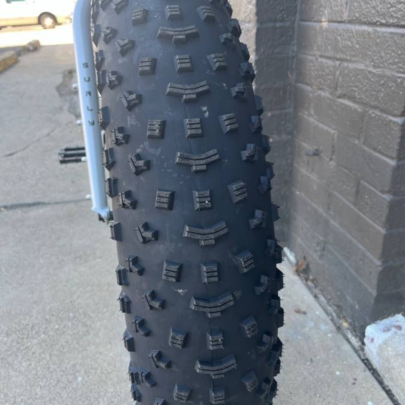 Surly Surly Moonlander Fat Tire Bike - 24", Steel, Lunar Dust Gray, Medium