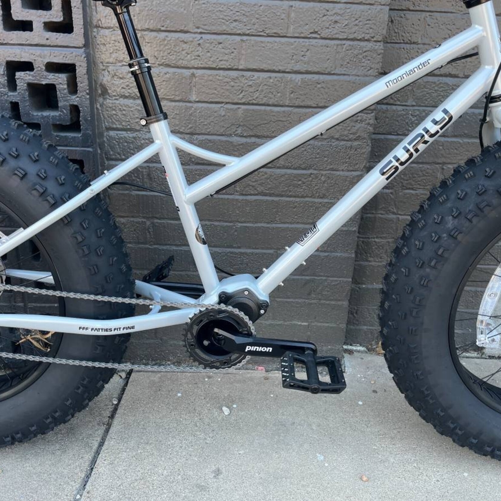 Surly Surly Moonlander Fat Tire Bike - 24", Steel, Lunar Dust Gray, Medium