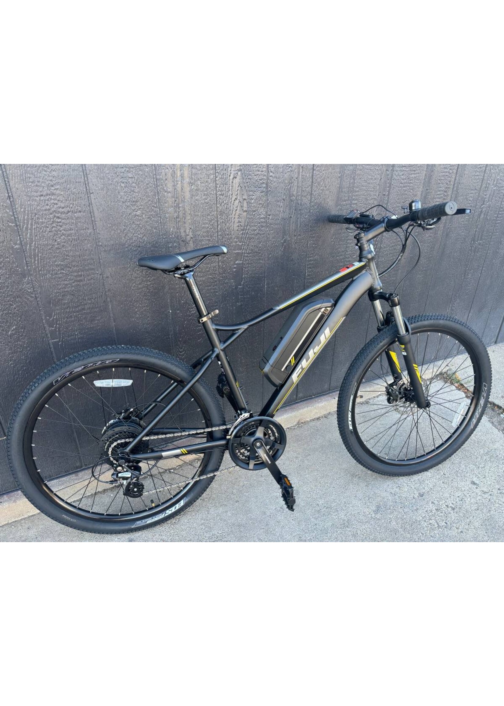 Fuji FUJI E- Nevada USA 17 SATIN BLACK
