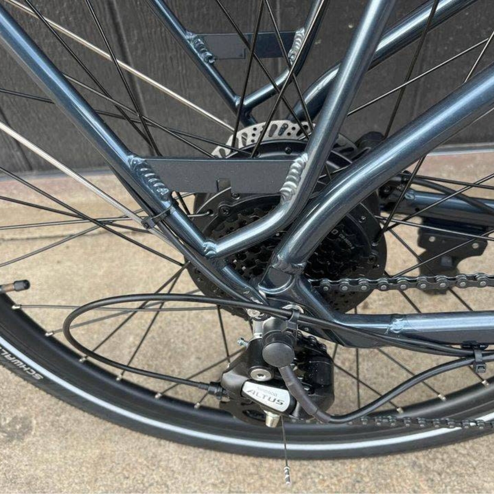 NIK NIK eBike Mid Step Through