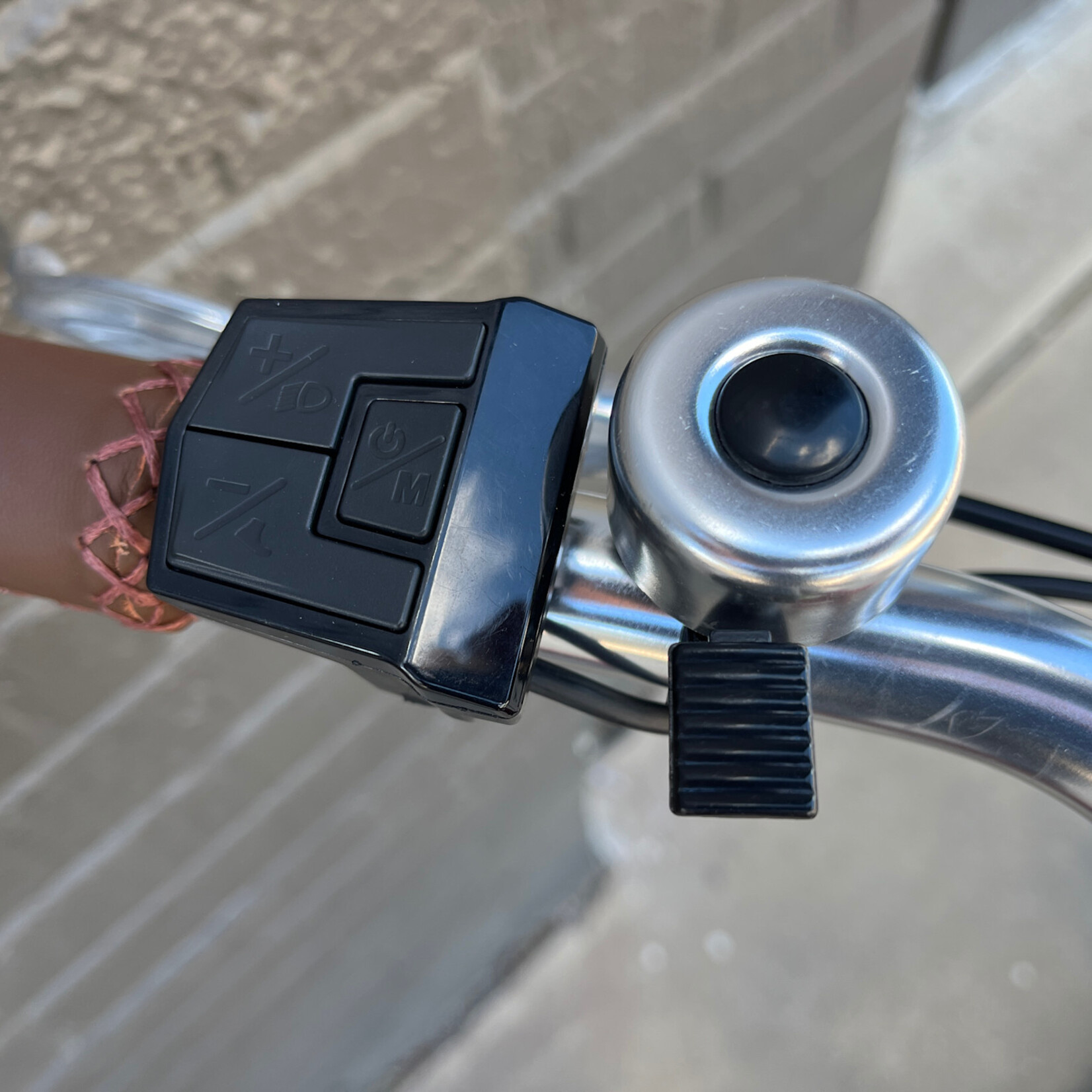 Linus Linus eDutchi Red eBike