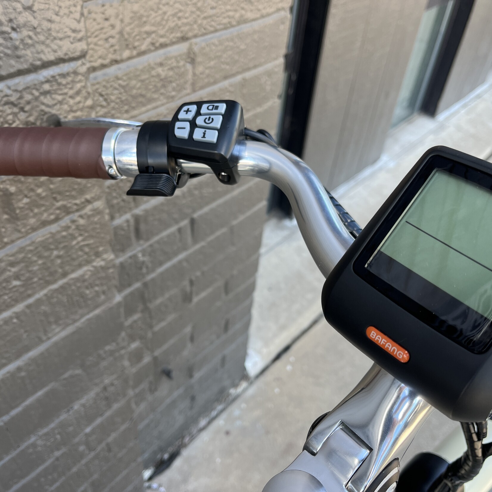 Linus Linus Cesta 500 Cream eBike