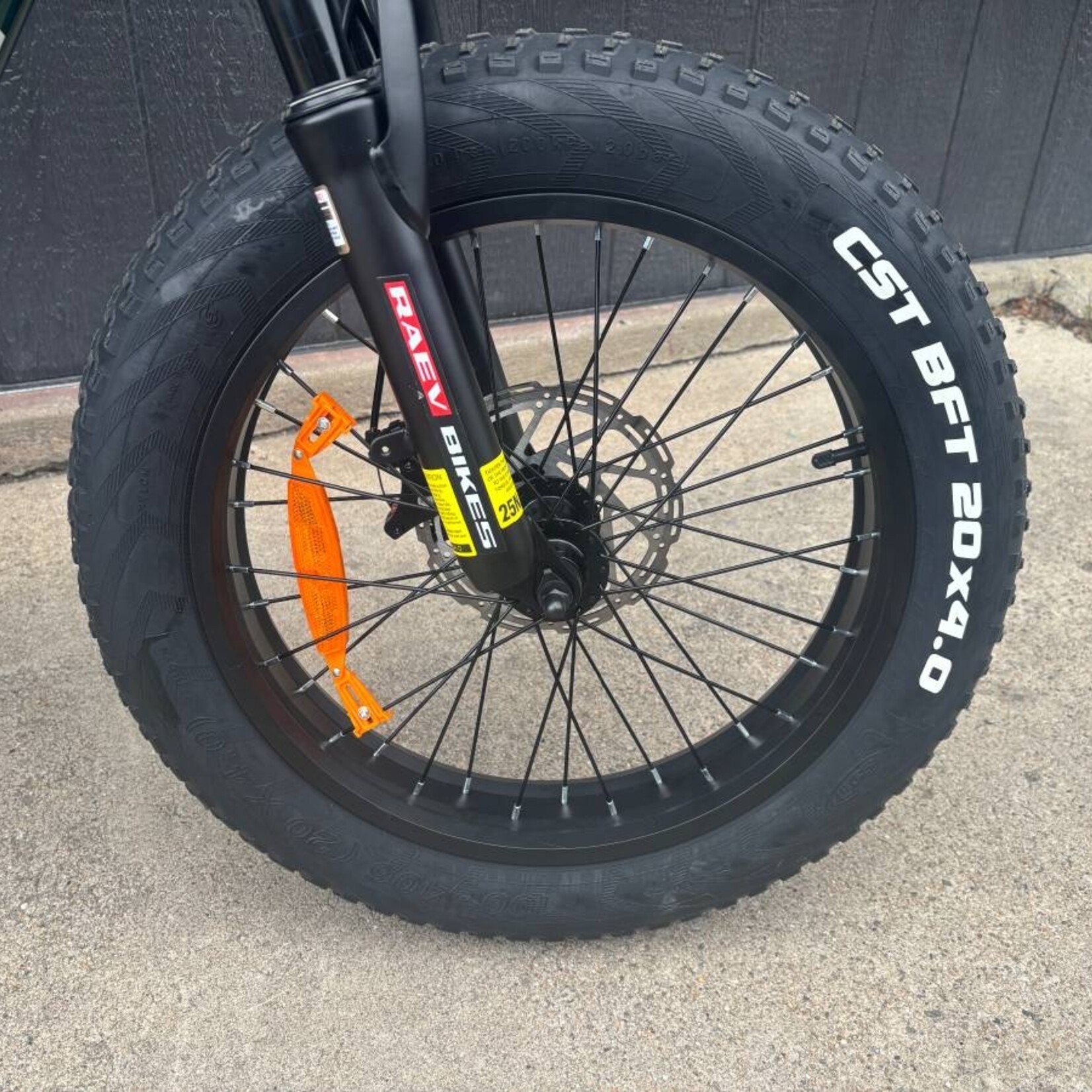 RAEV Raev E-Bikes - Bullet
