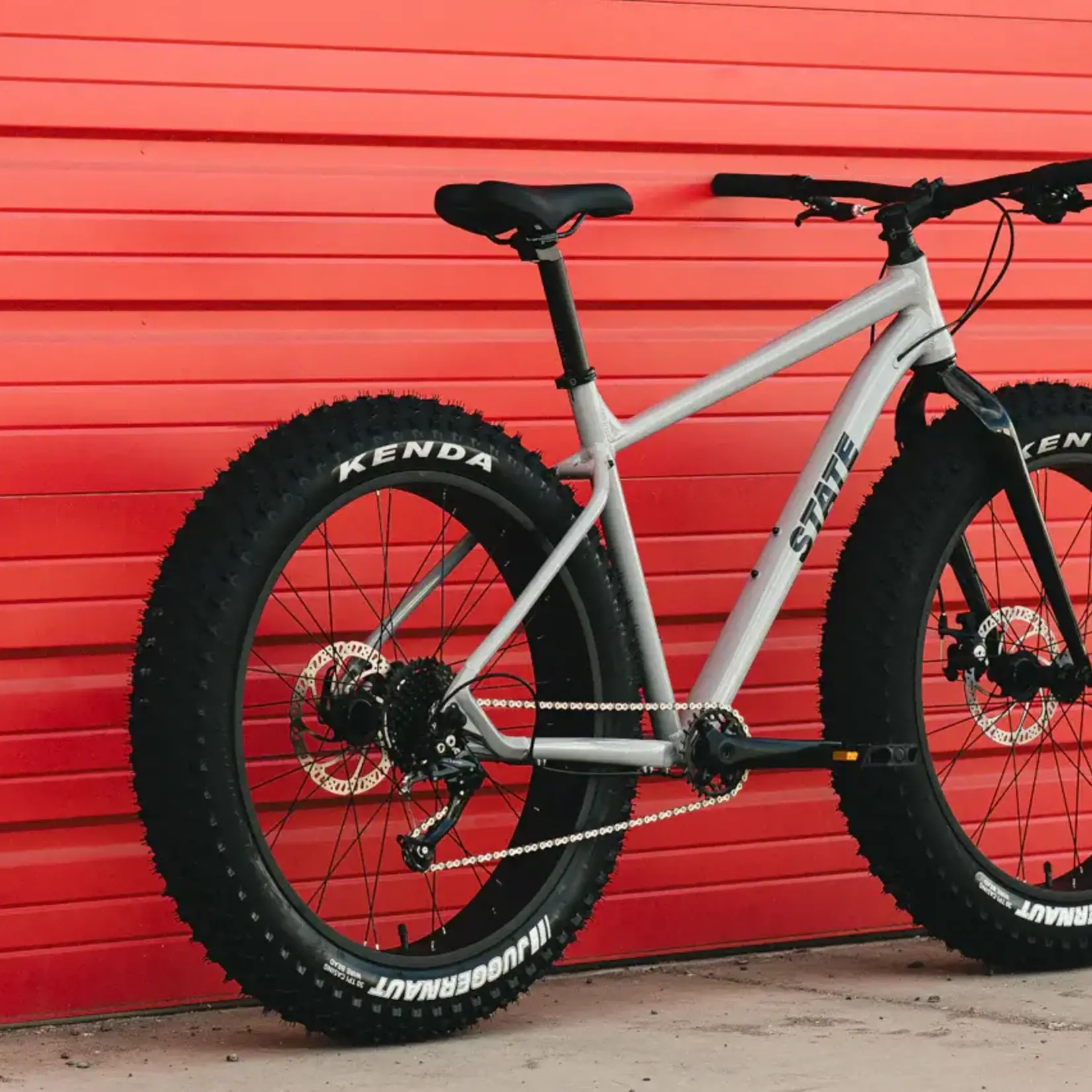 State Bicycle State 6061 Trail+ Fat Bike - Stone Grey