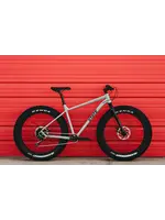 State Bicycle State 6061 Trail+ Fat Bike - Stone Grey