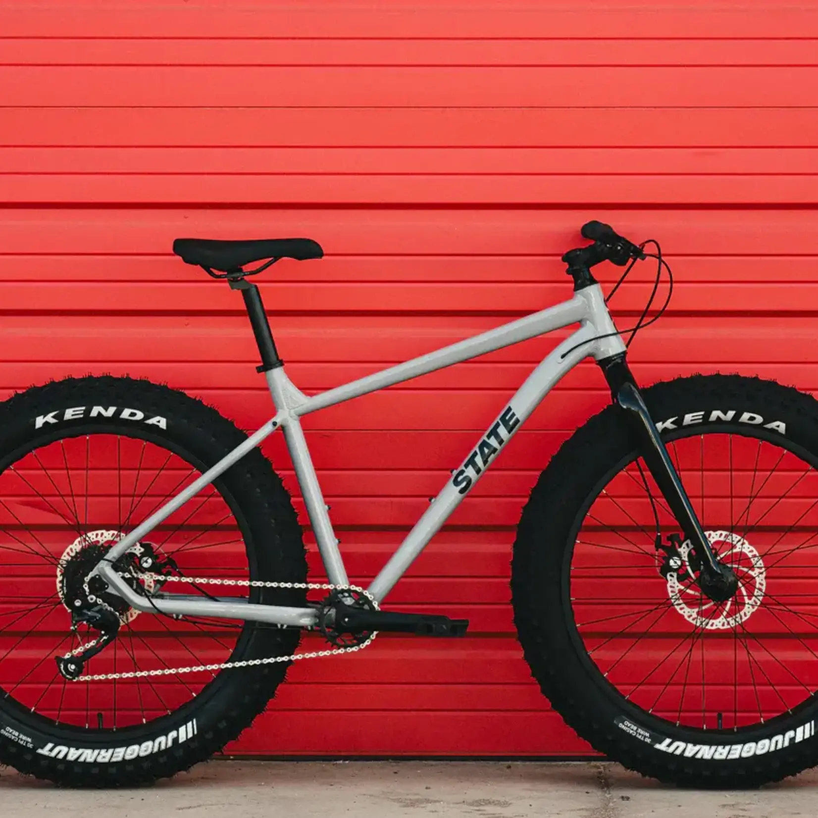 State Bicycle State 6061 Trail+ Fat Bike - Stone Grey