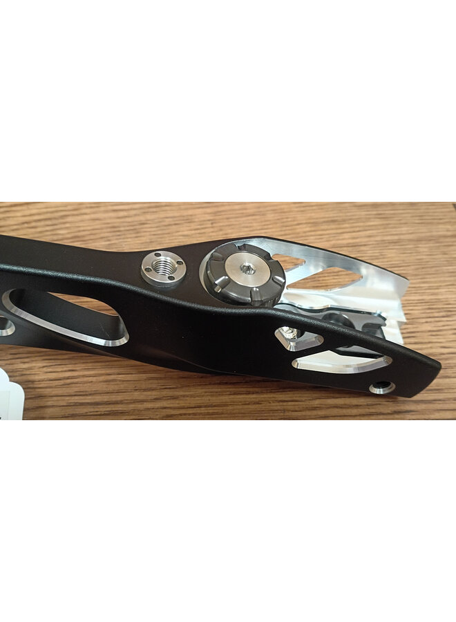 Ultra-R ILF Recurve Riser 25"