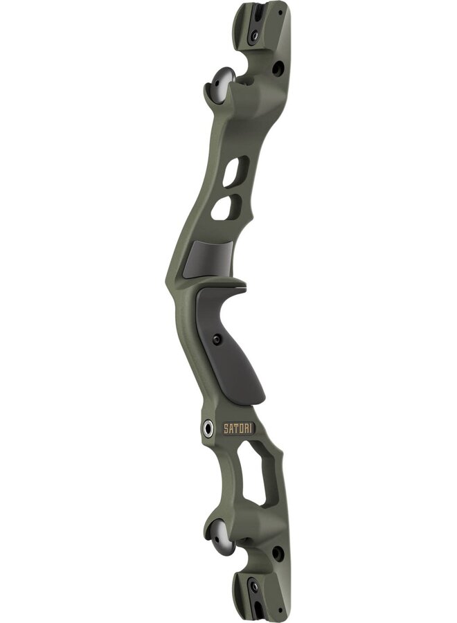 Satori Traditional 19" ILF Recurve Riser RH Wilderness