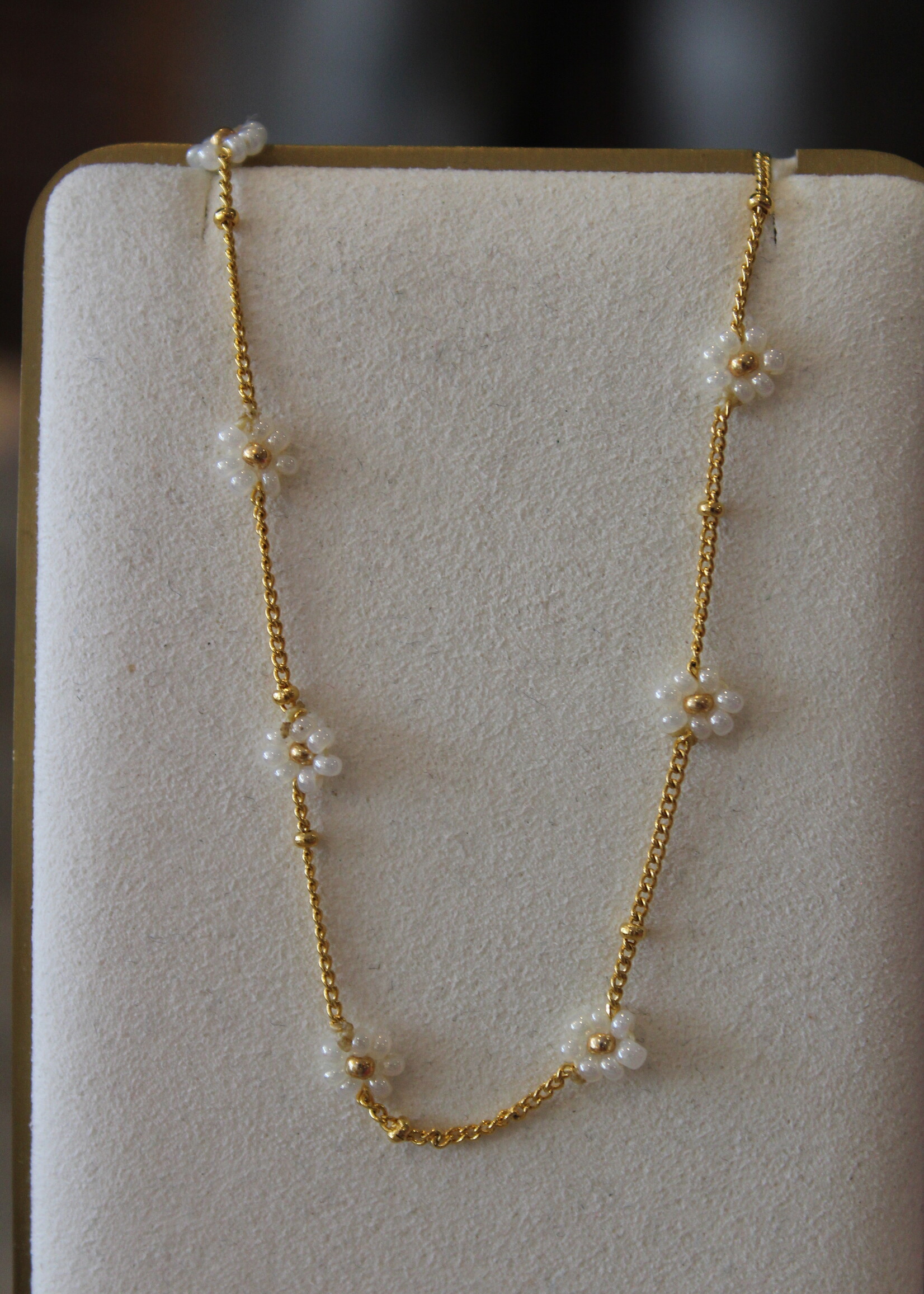 White Flower Necklace