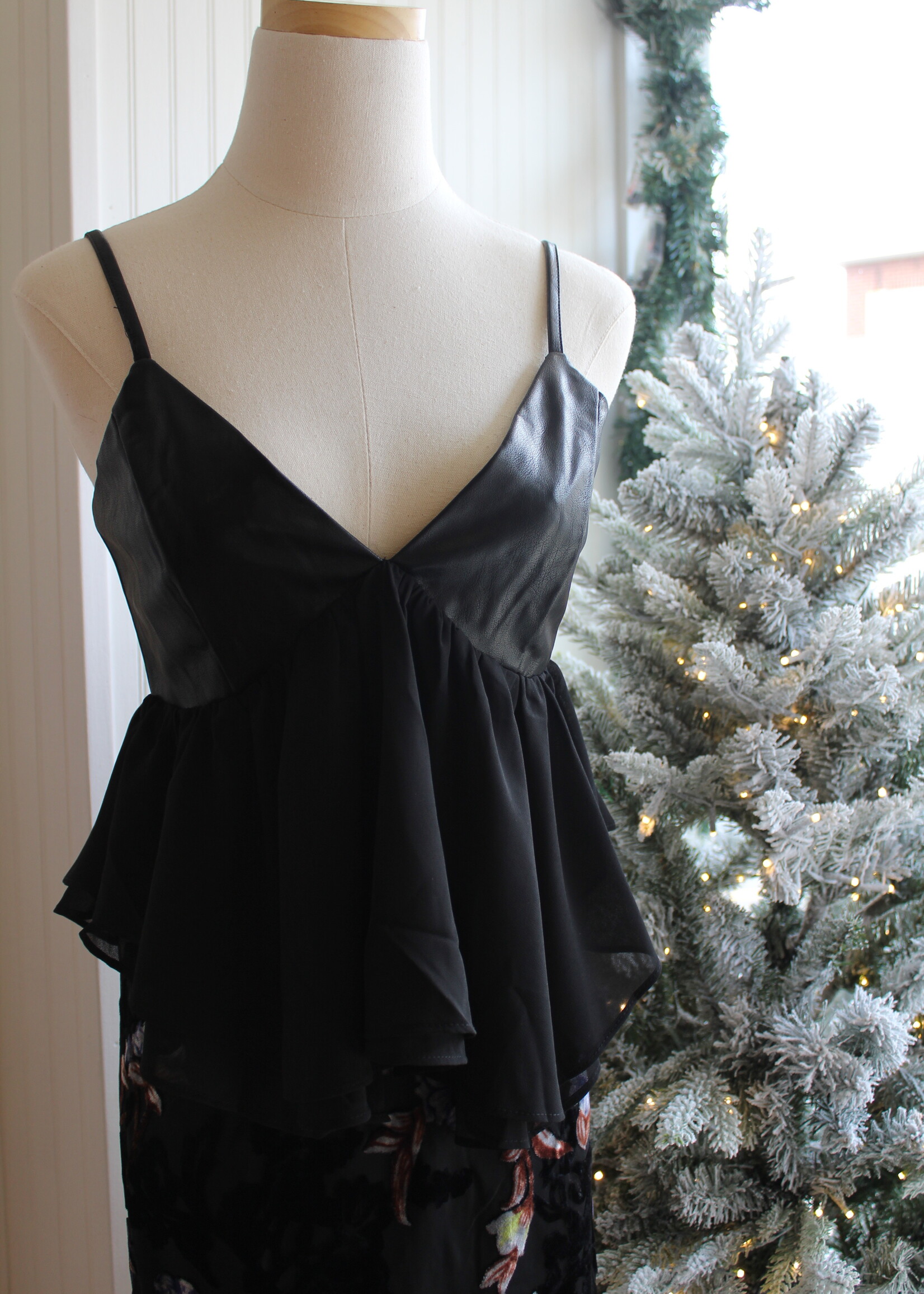 En Saison Black Jett Mixed Media Top