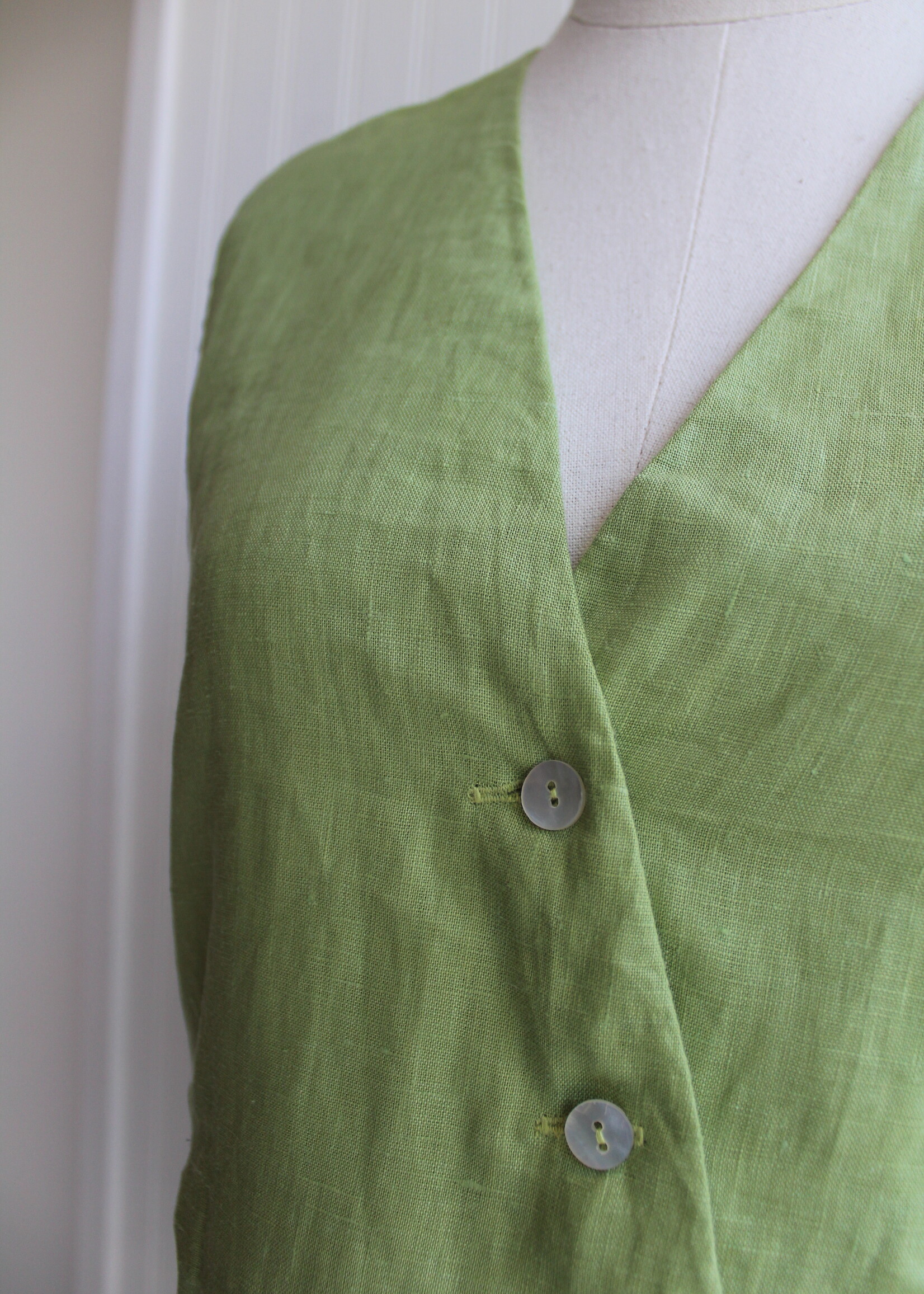 Apple Vince Vest