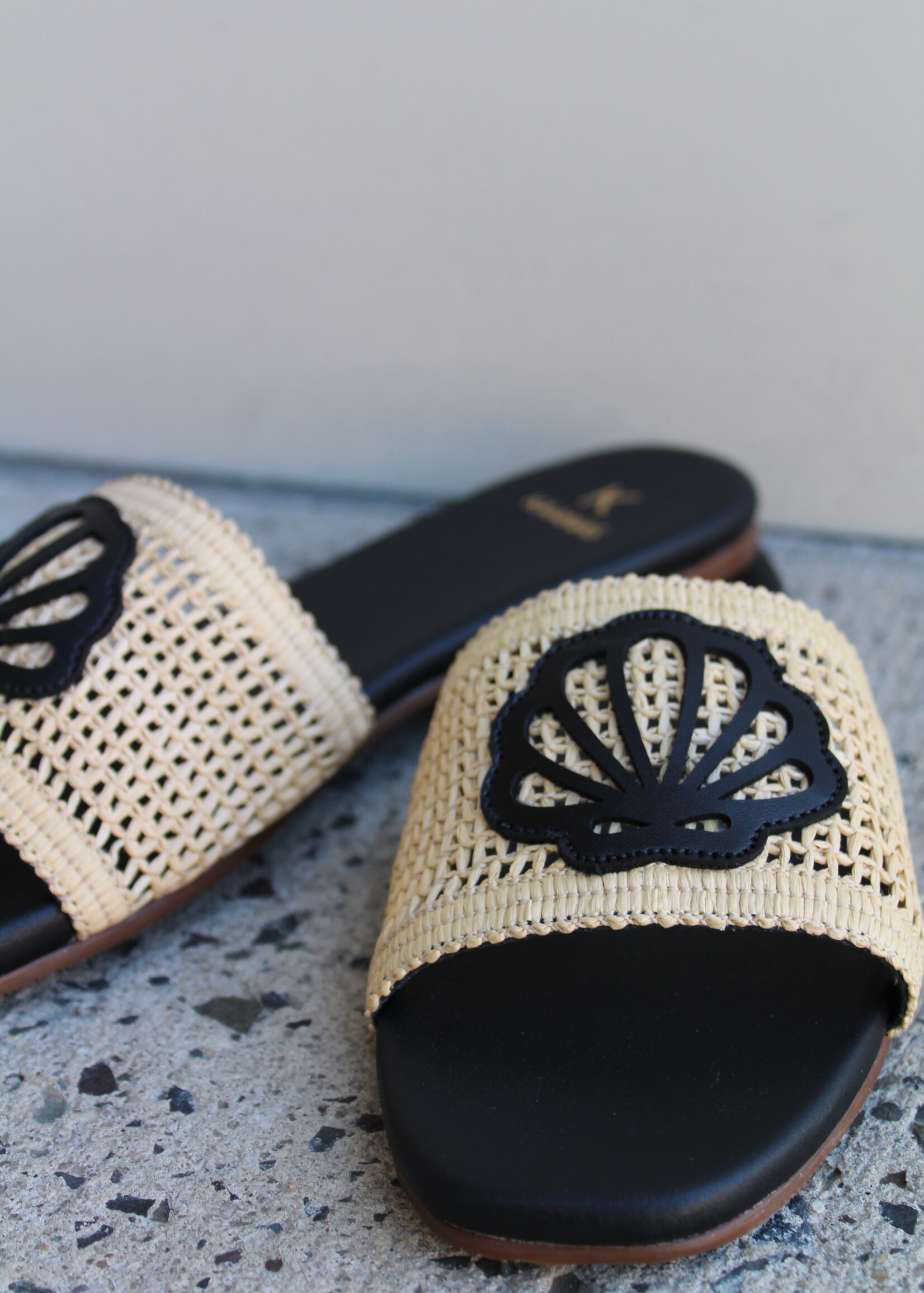 Seashell Fishnet Sandal