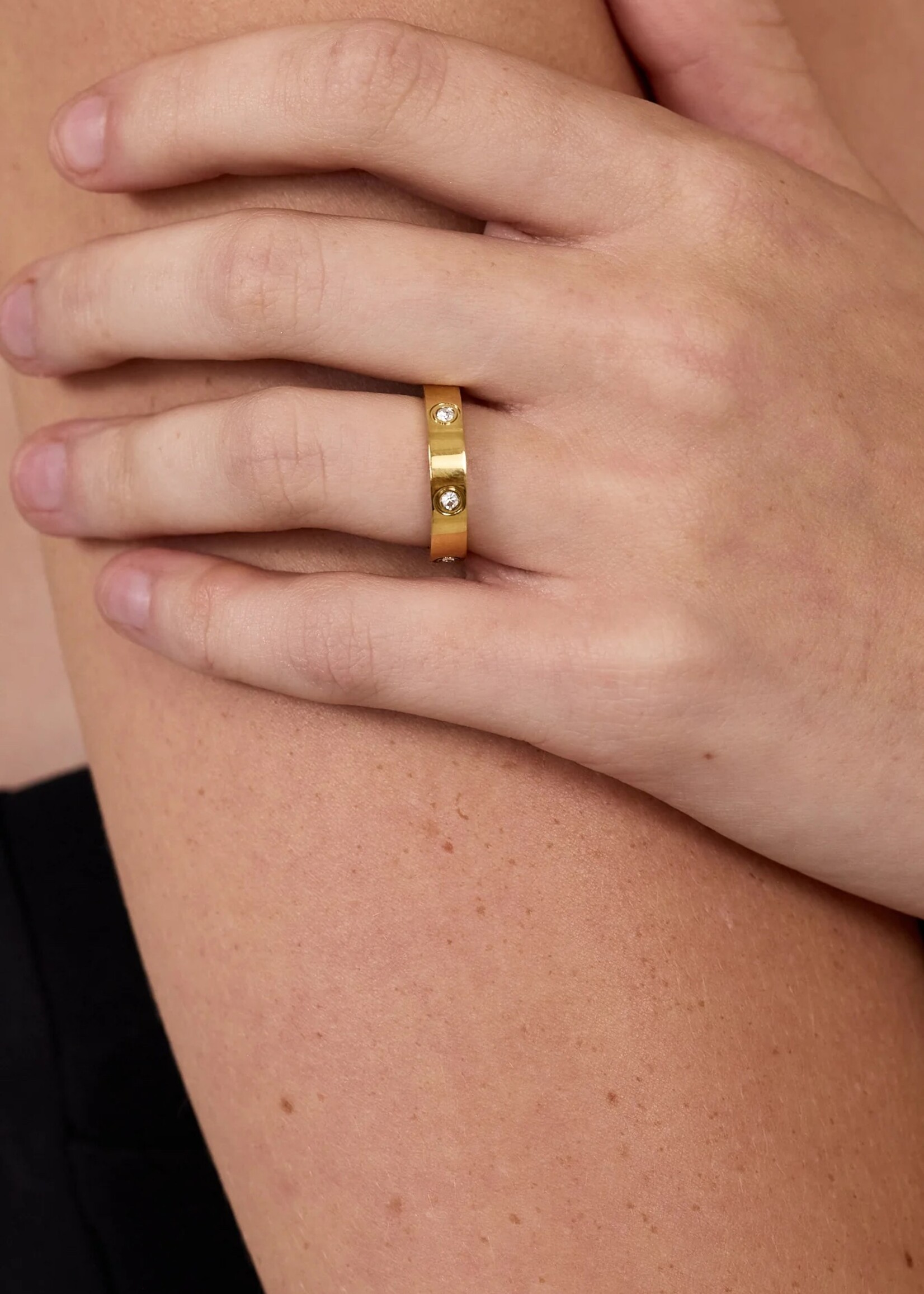 Gold Knock Out Ring
