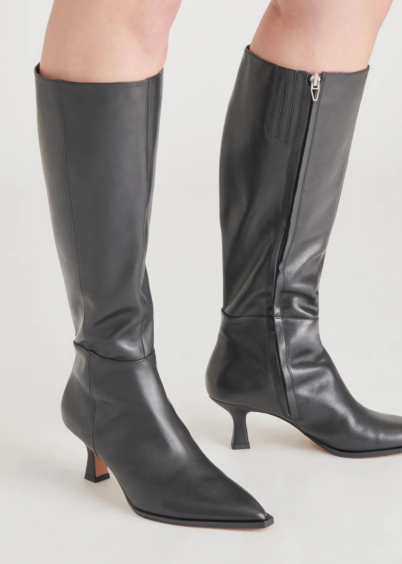 Auggie Black Boot