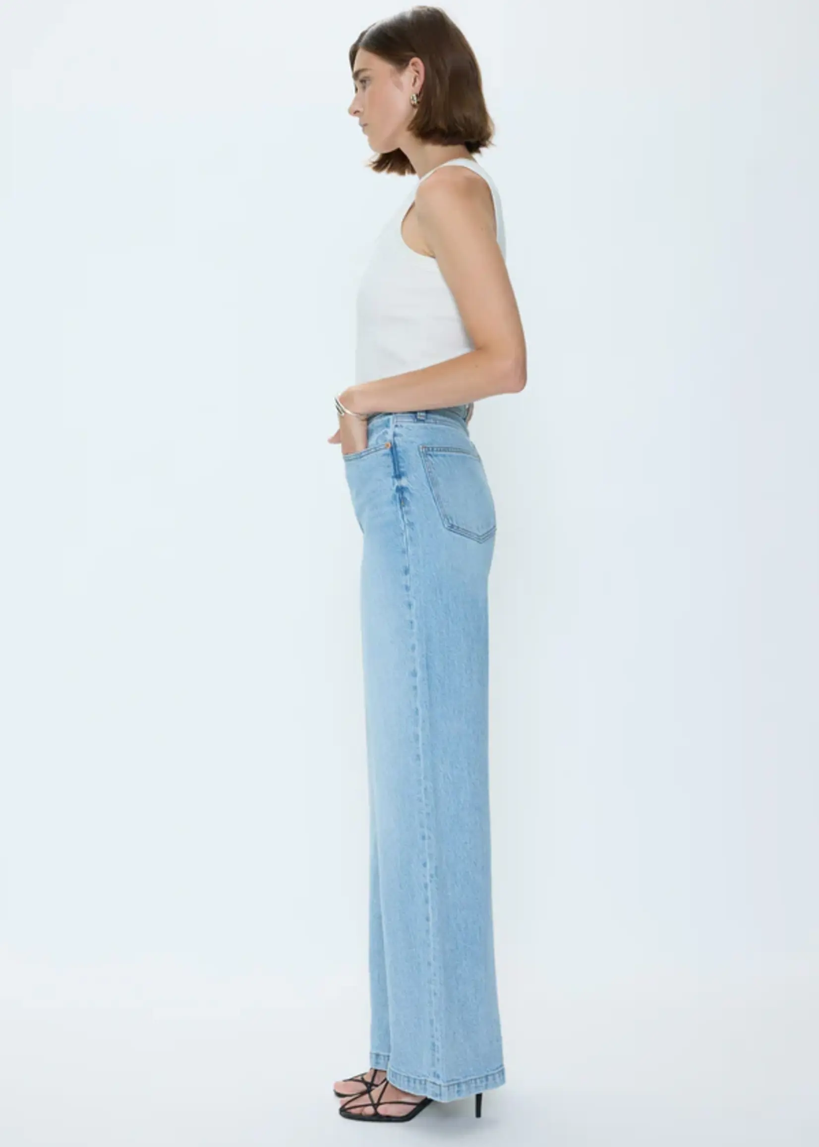 Pistola Perspective Lana Jean