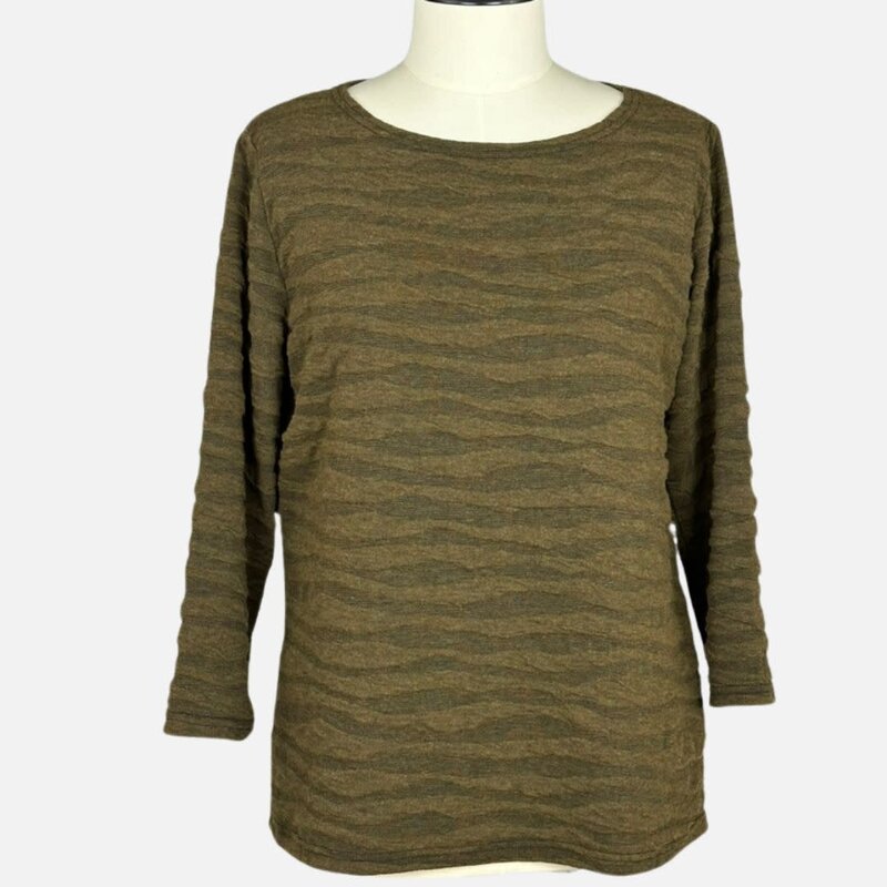 Cut Loose Textured 3/4 Sleeve Boatneck Top