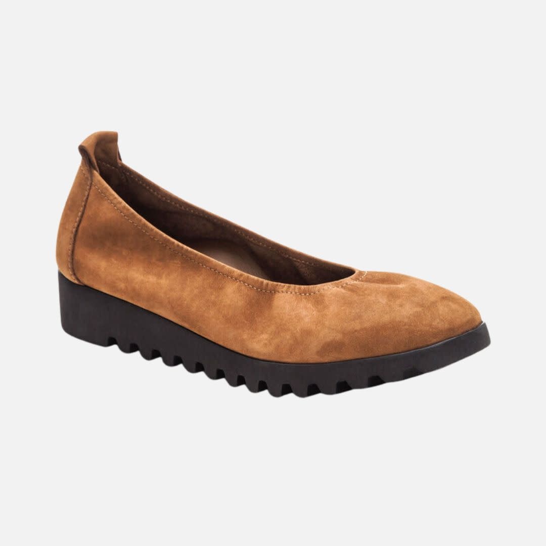 Aetrex Women's Brianna Slip On