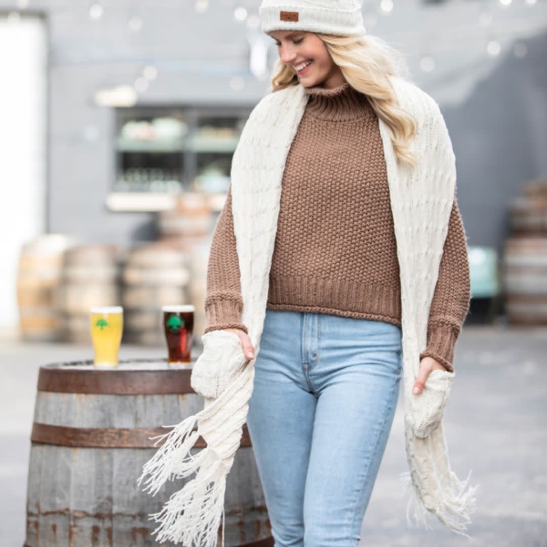 Britt's Knits Britt's Knits Beyond Soft Pocket Scarf