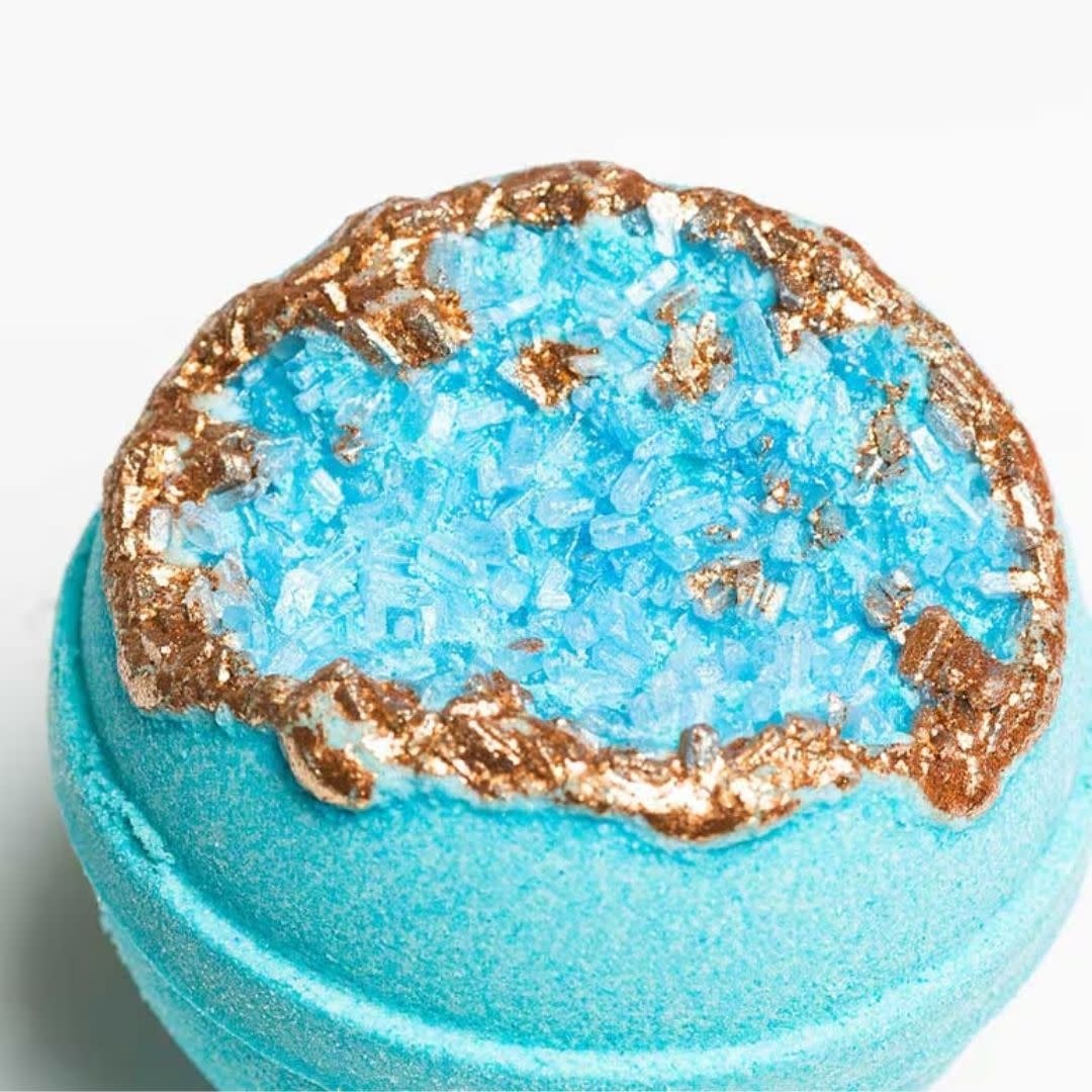 Latika Beauty Amazonite - Geode Bath Bomb