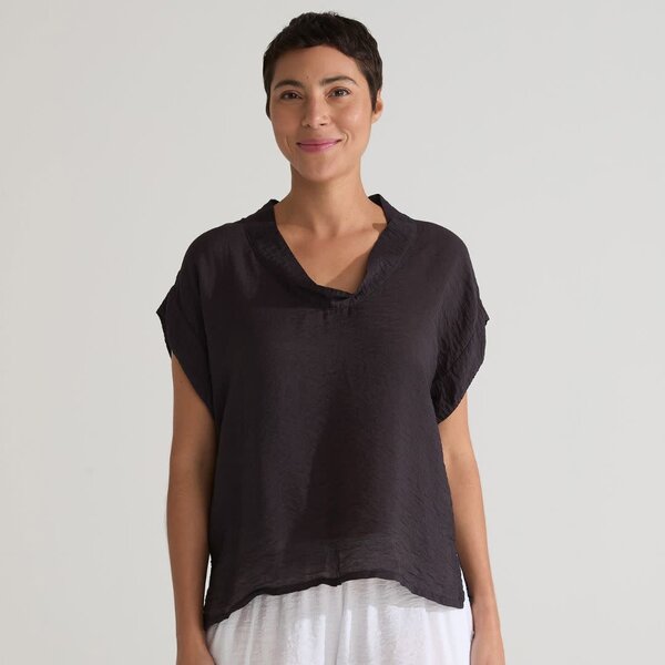 Cut Loose Short Sleeve Cowl Top Parachute