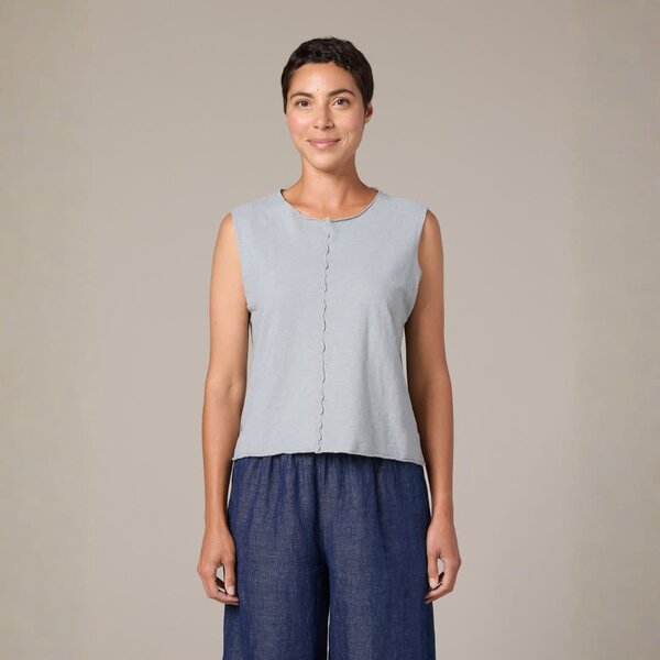 Cut Loose Seamed Shell