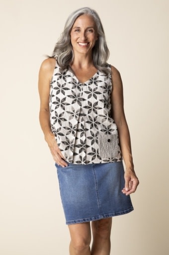 Habitat Clothes to Live In Crinkle Crepe Flower Mix Pleat Tank
