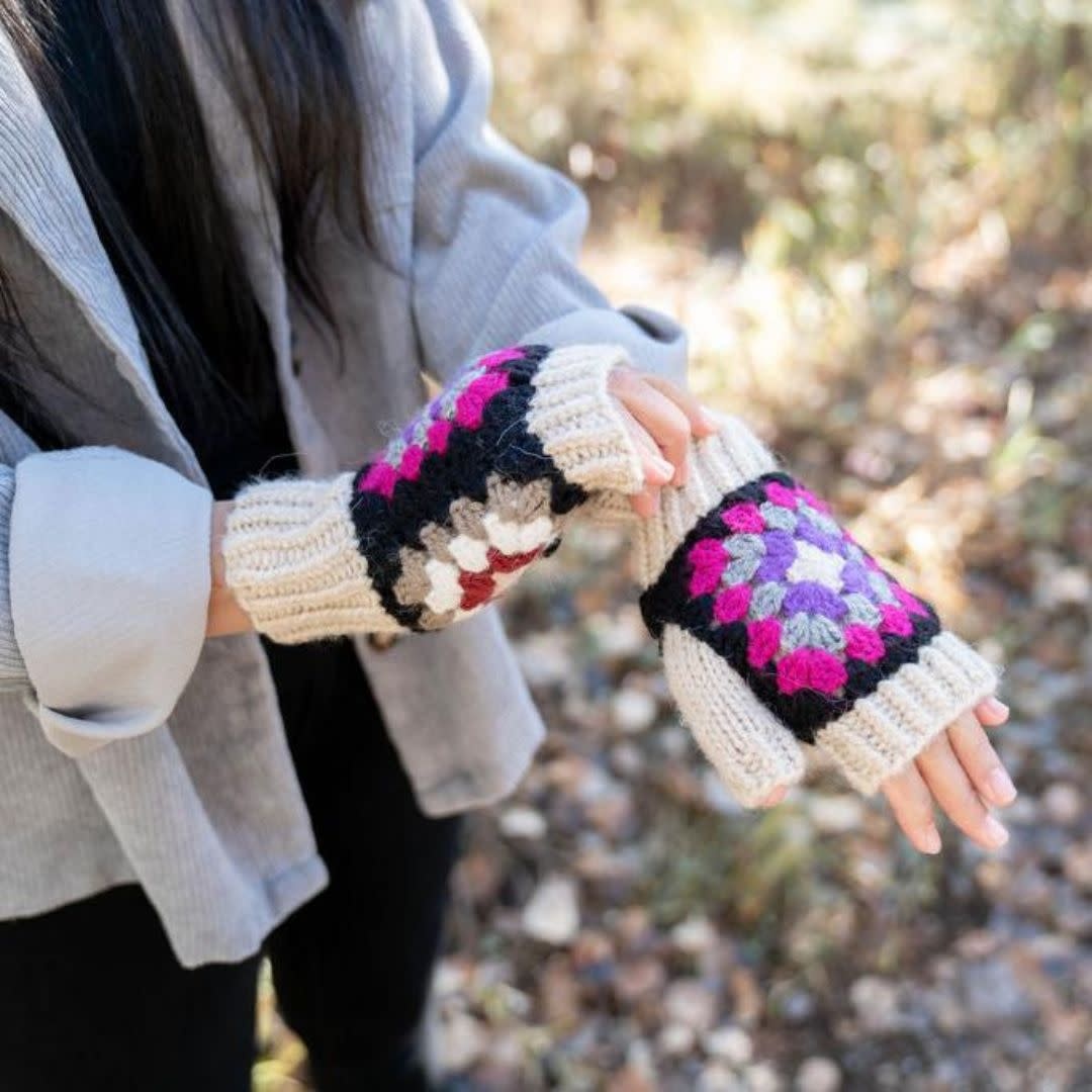 Andes Gifts Crochet Wrist Warmer
