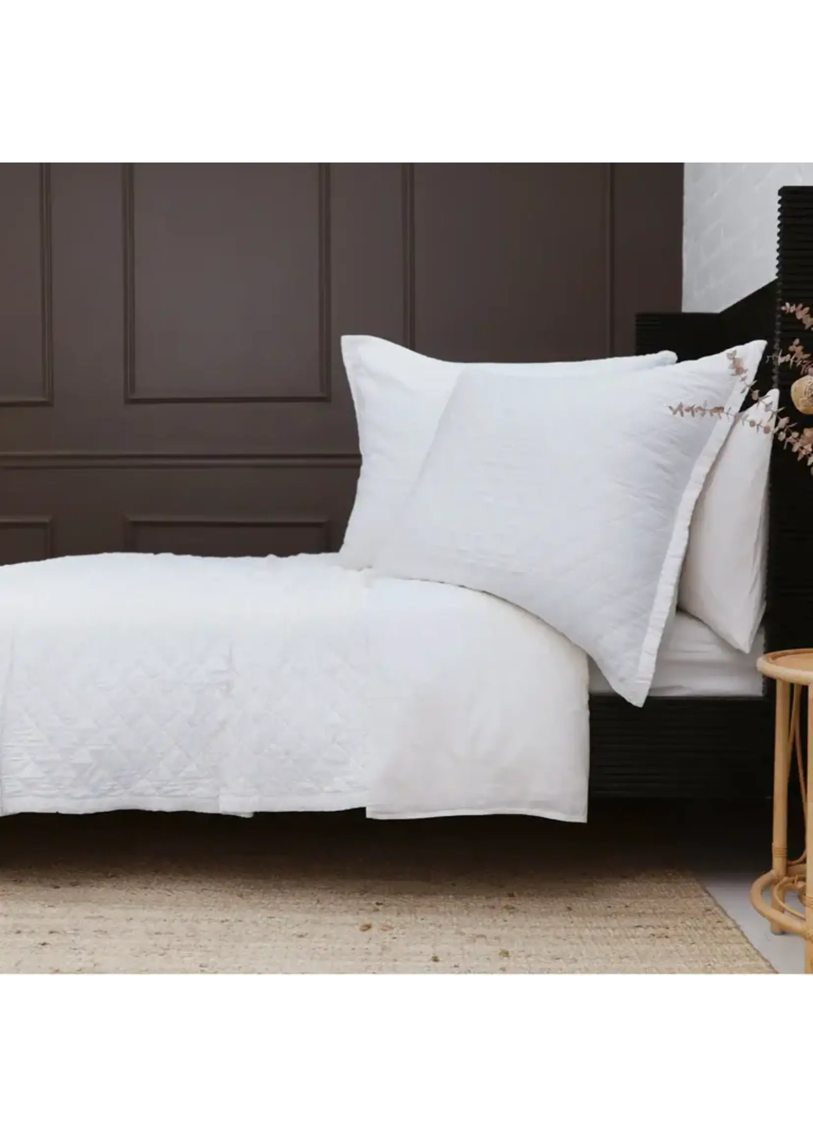 Pom Pom at Home Monaco White King Coverlet