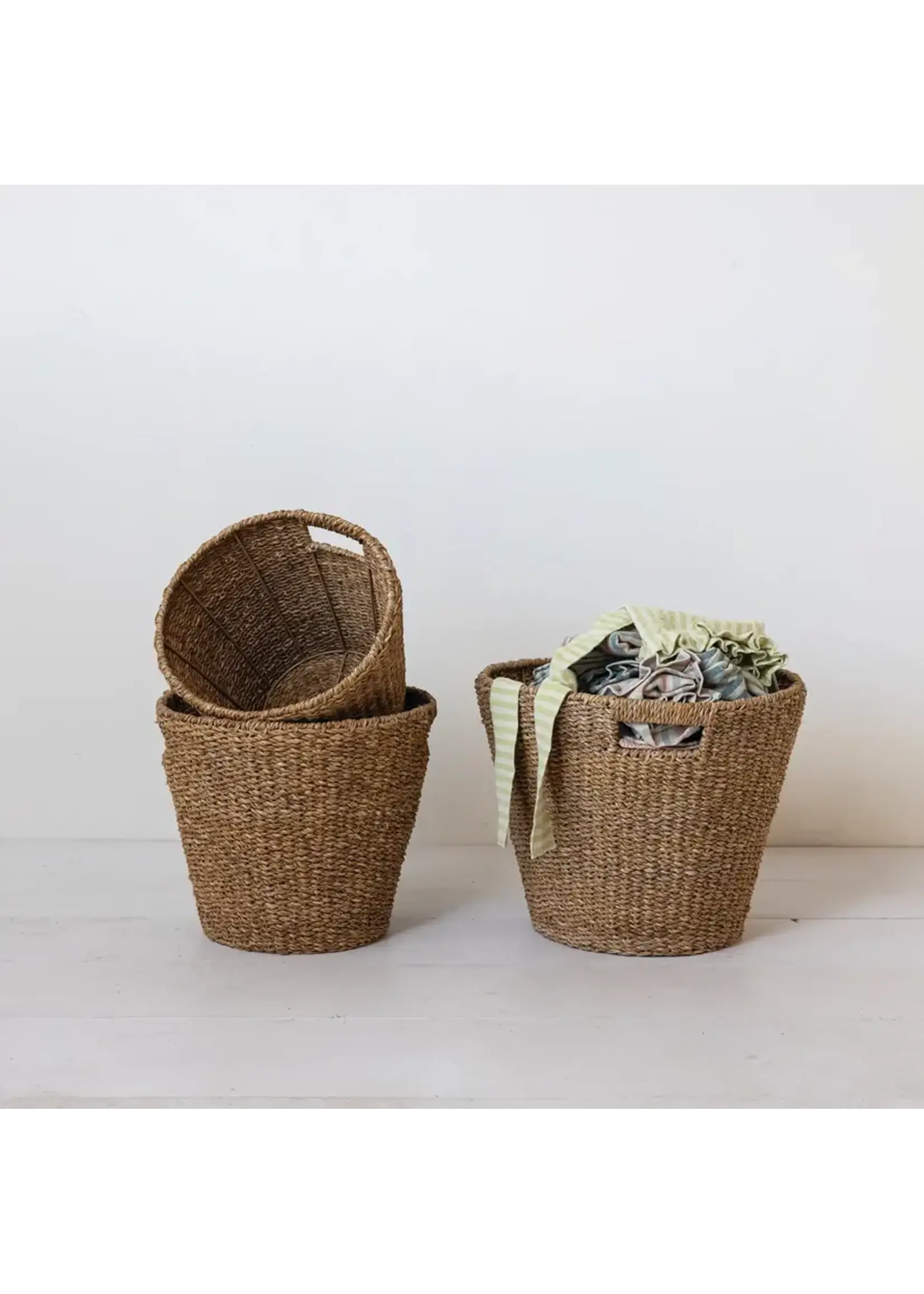 Creative Co-Op Hand-Woven Seagrass Basket w/ Handle Small