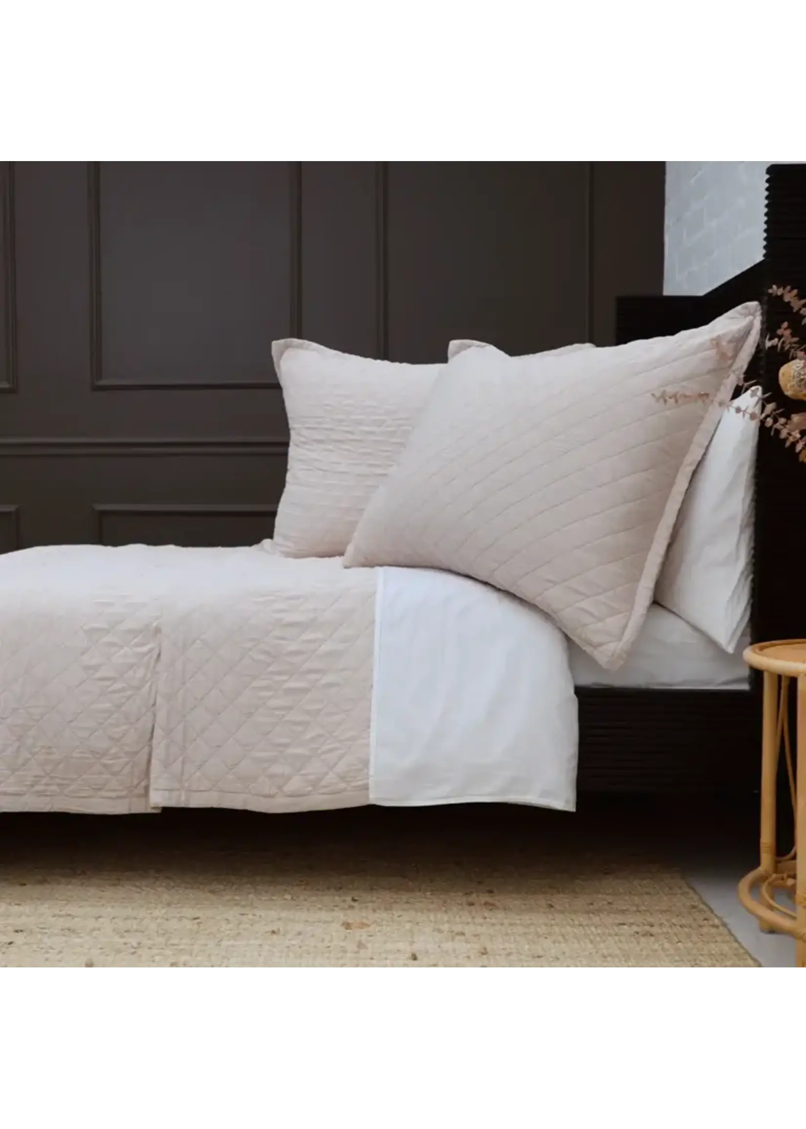 Pom Pom at Home Monaco King Coverlet - Sand