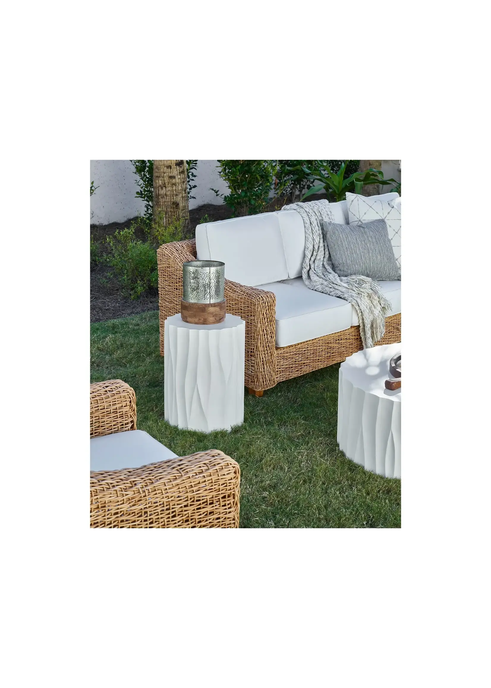Universal Furniture Intl. Geneva End Table