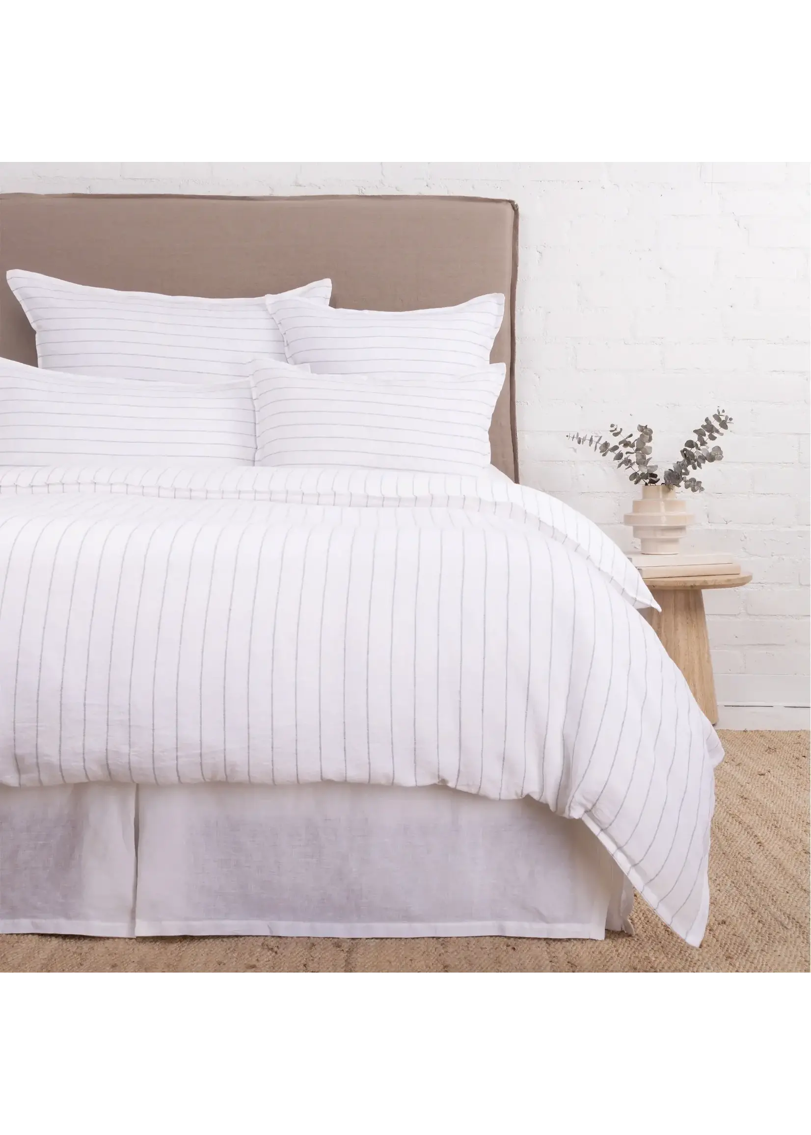 Pom Pom at Home BLAKE - WHITE/ OCEAN - KING DUVET - DISPLAY BED