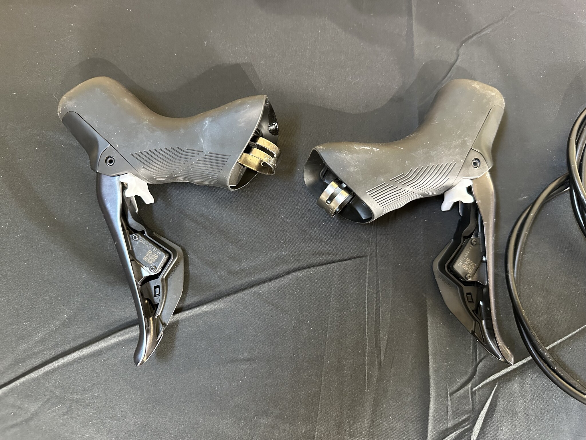 TAKE OFF Shimano Ulterga DI2 12 Speed Lever Set THE BICYCLE STATION