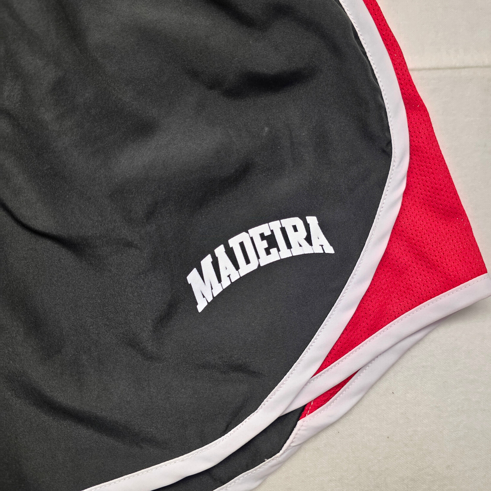 Shorts MAD Black/Red M