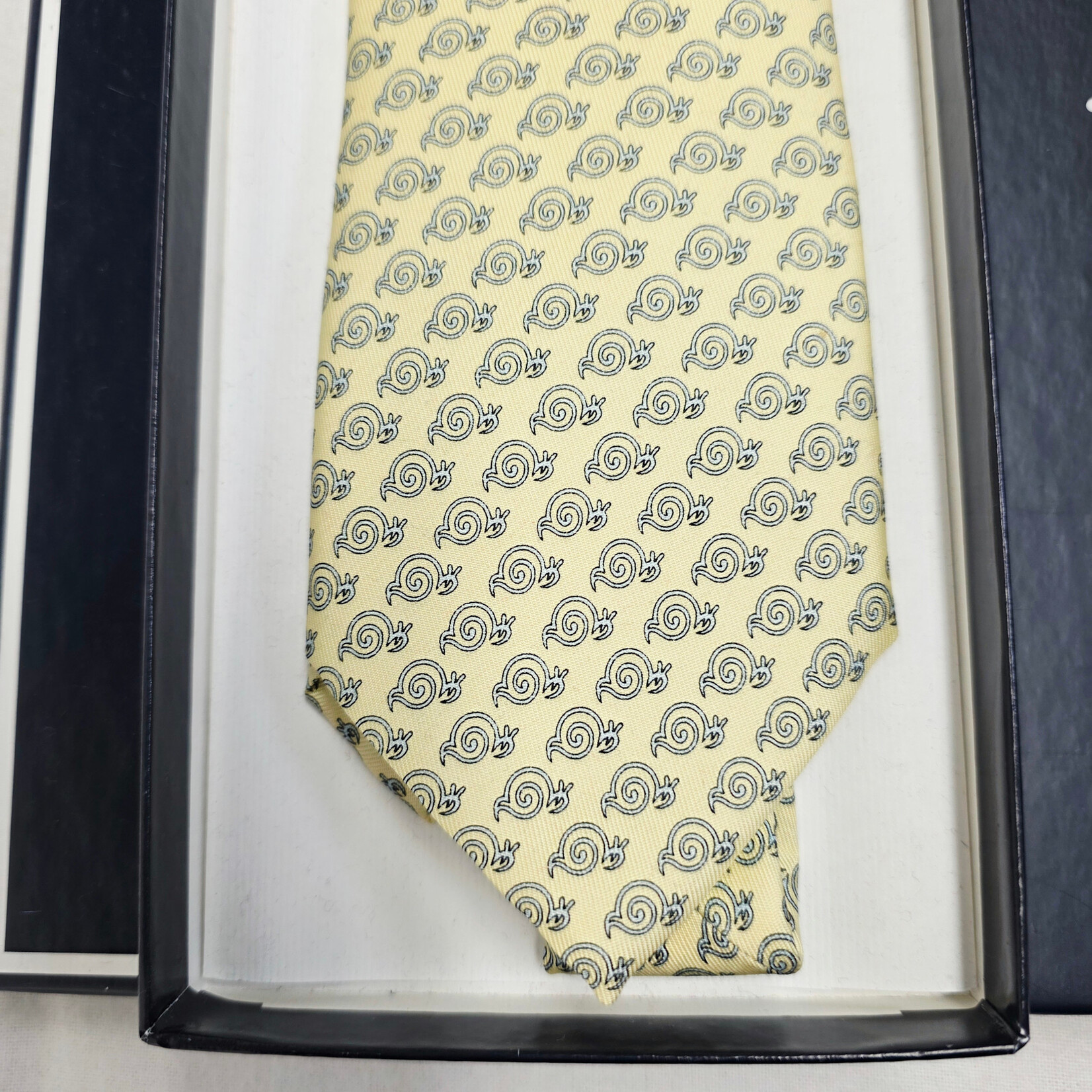 Vineyard Vine Yellow Tie
