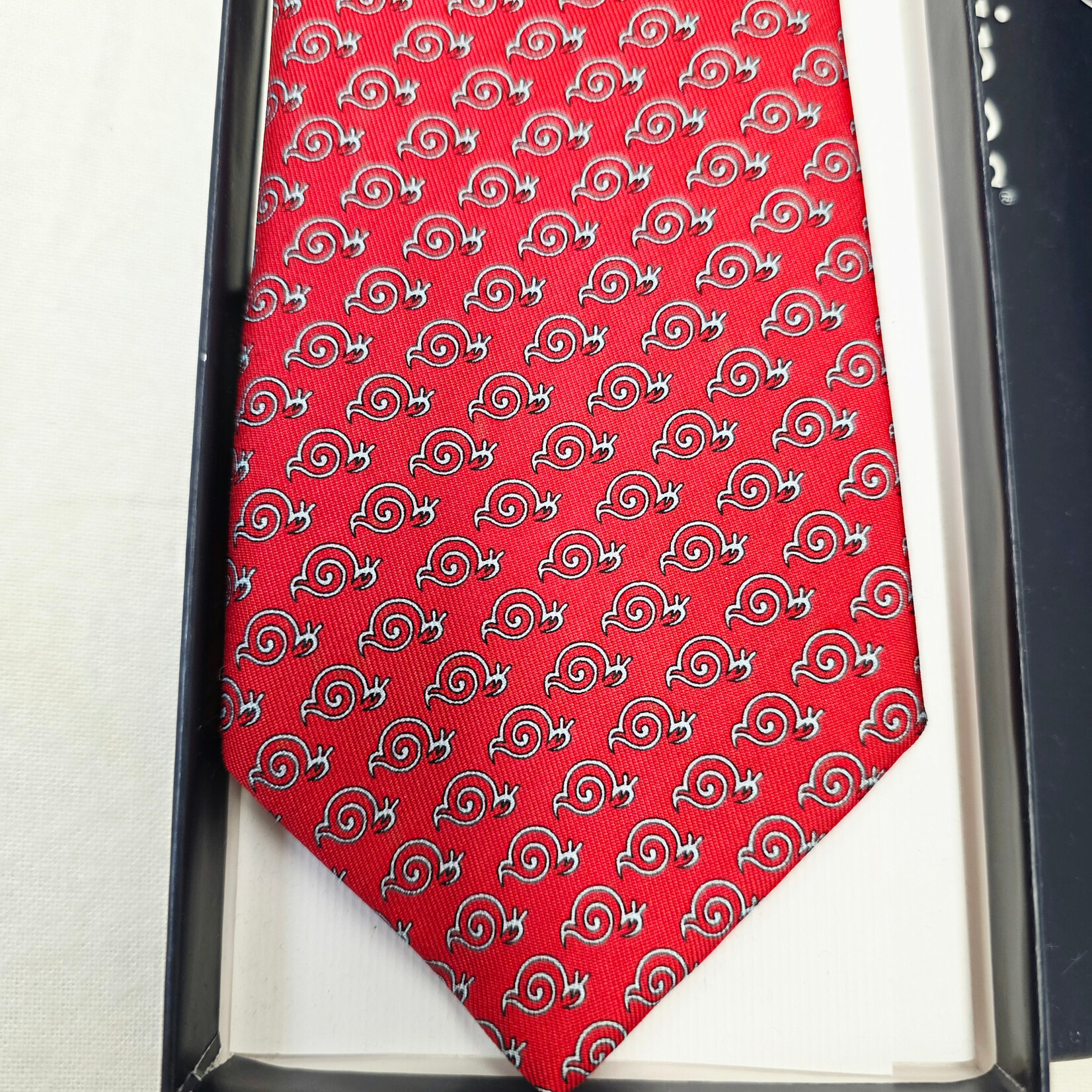 Vineyard Vine Red Tie