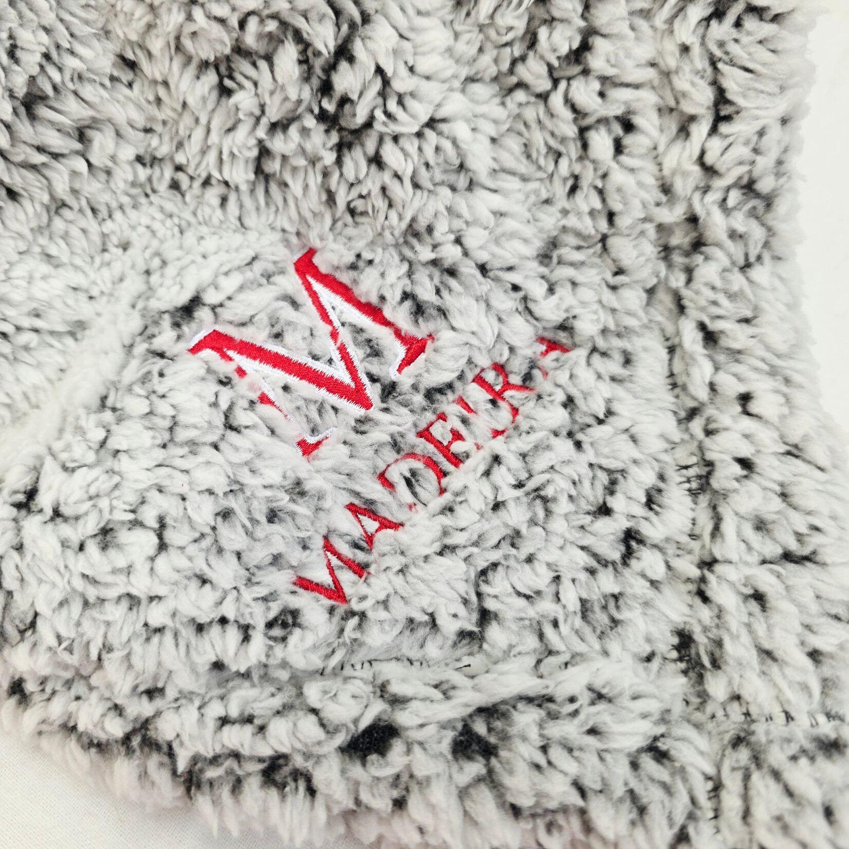 ES Sport Sherpa Blanket