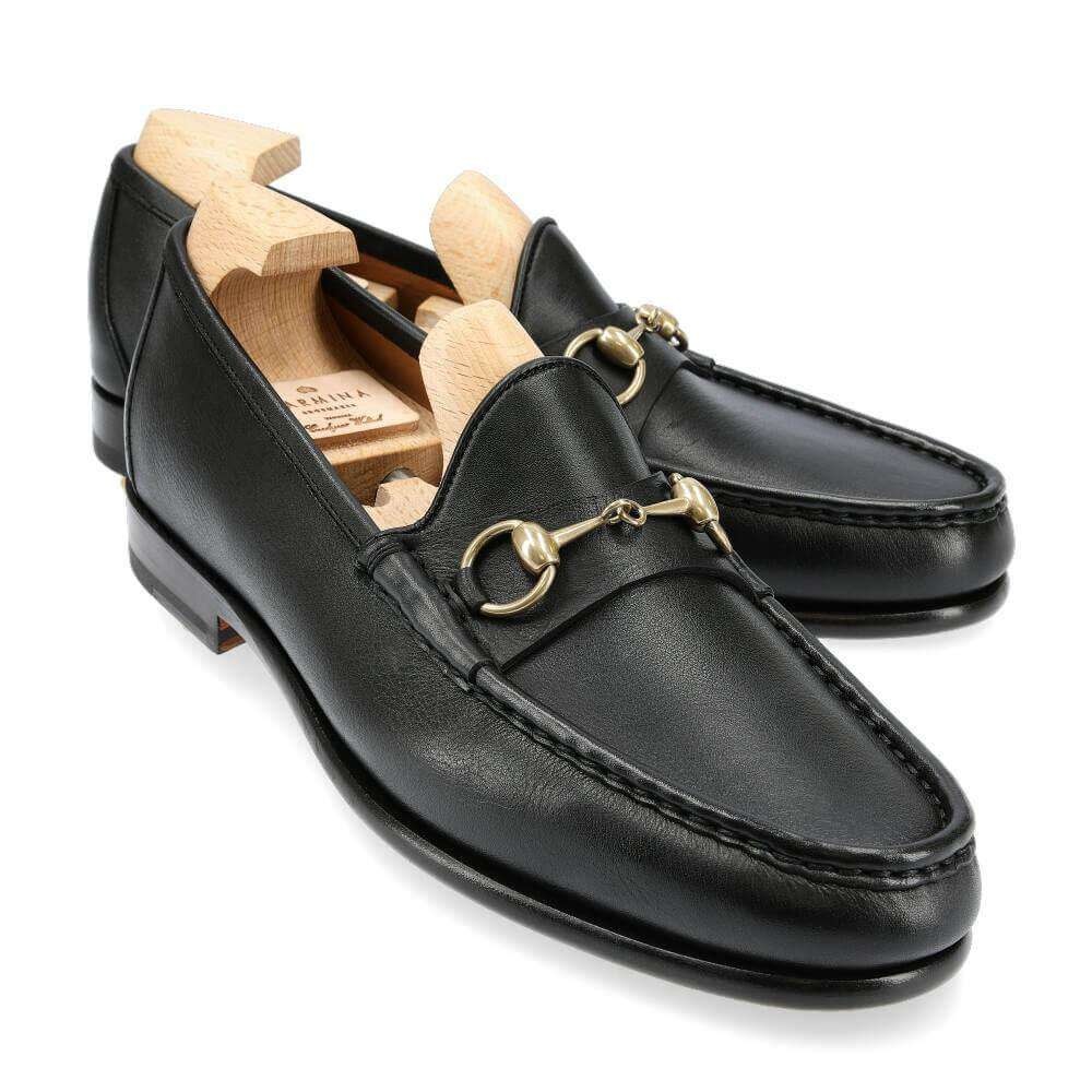 Loafers with horsebit clearance