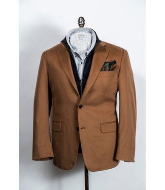 MUNRO Caramel Camelhair