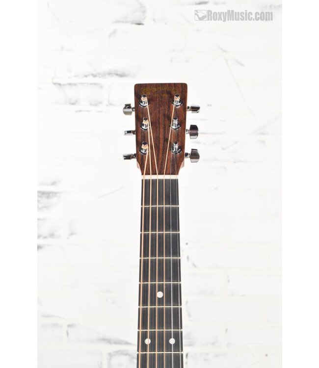 Martin 00010E Sapele Acoustic Electric Guitar With Gigbag