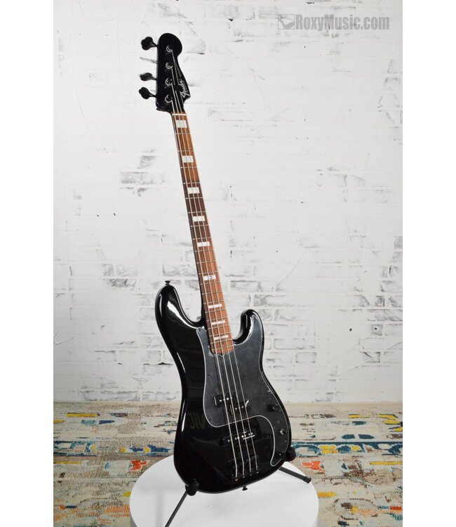 Duff McKagan Deluxe Precision Bass Guitar - Black